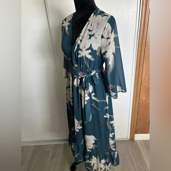 Butterfly Floral Dress Women’s Size Medium Cocktail Wedding Guest Summer NWT - Picture 5 of 10